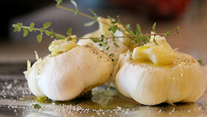 sidebar photo, roasted garlic, garlic