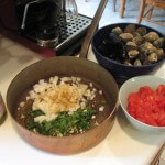 Calm and mussel fixins