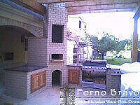 Giardino Outdoor Pizza Oven - Corner Install on Patio - Brick Facade