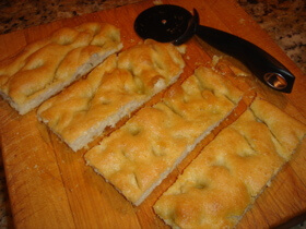 focaccia-slices