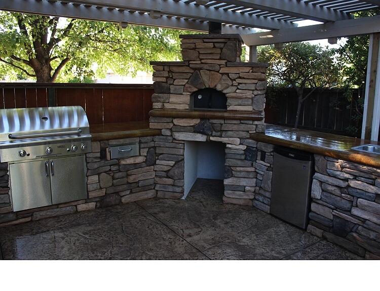 Casa Home Pizza Oven in Patio with Pergola - Rock - Roseville CA