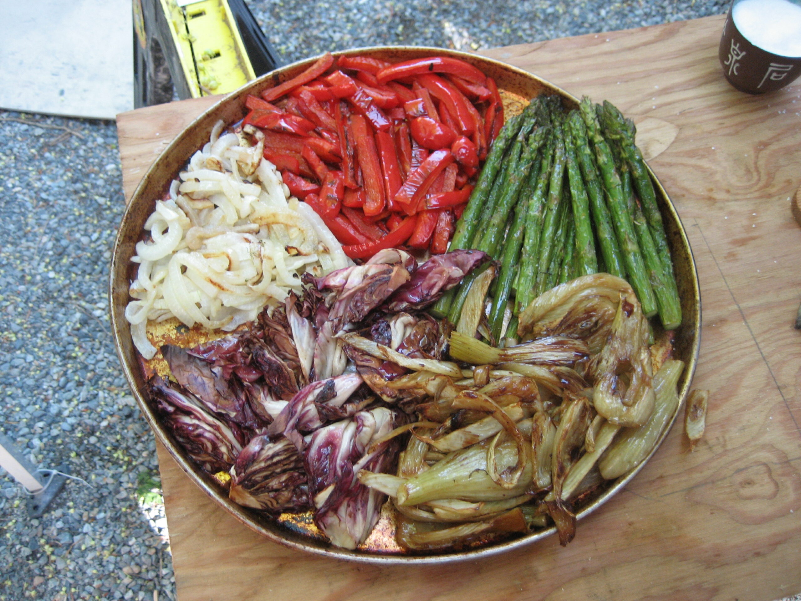 wood fired vegetables, wood fired recipe, red pepper, asparagus, pizza toppings