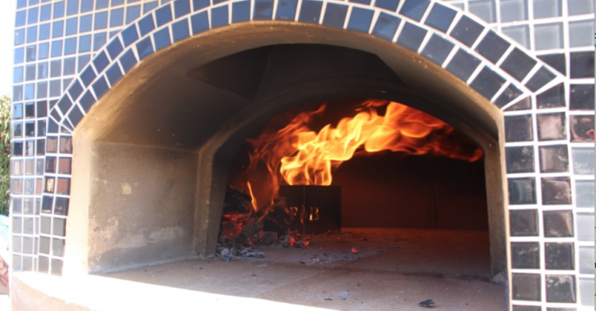 Vesuvio Gas / Wood Combination Pizza Oven Close Up