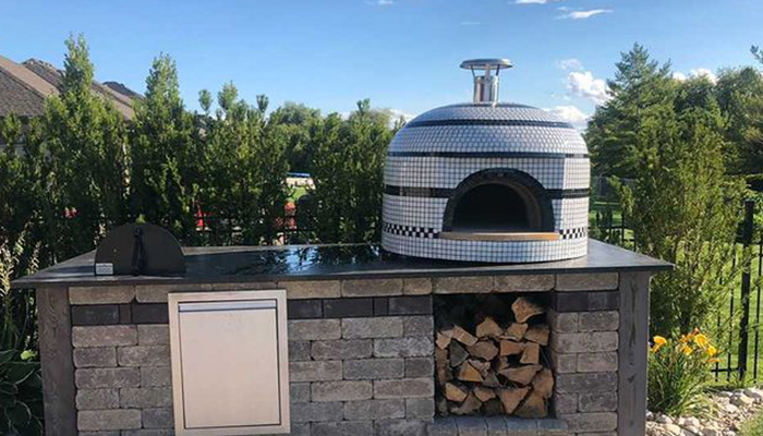 WIRED Brand Lab, Cuisinart's New 700°F Pizza Oven Can Live on Your  Countertop