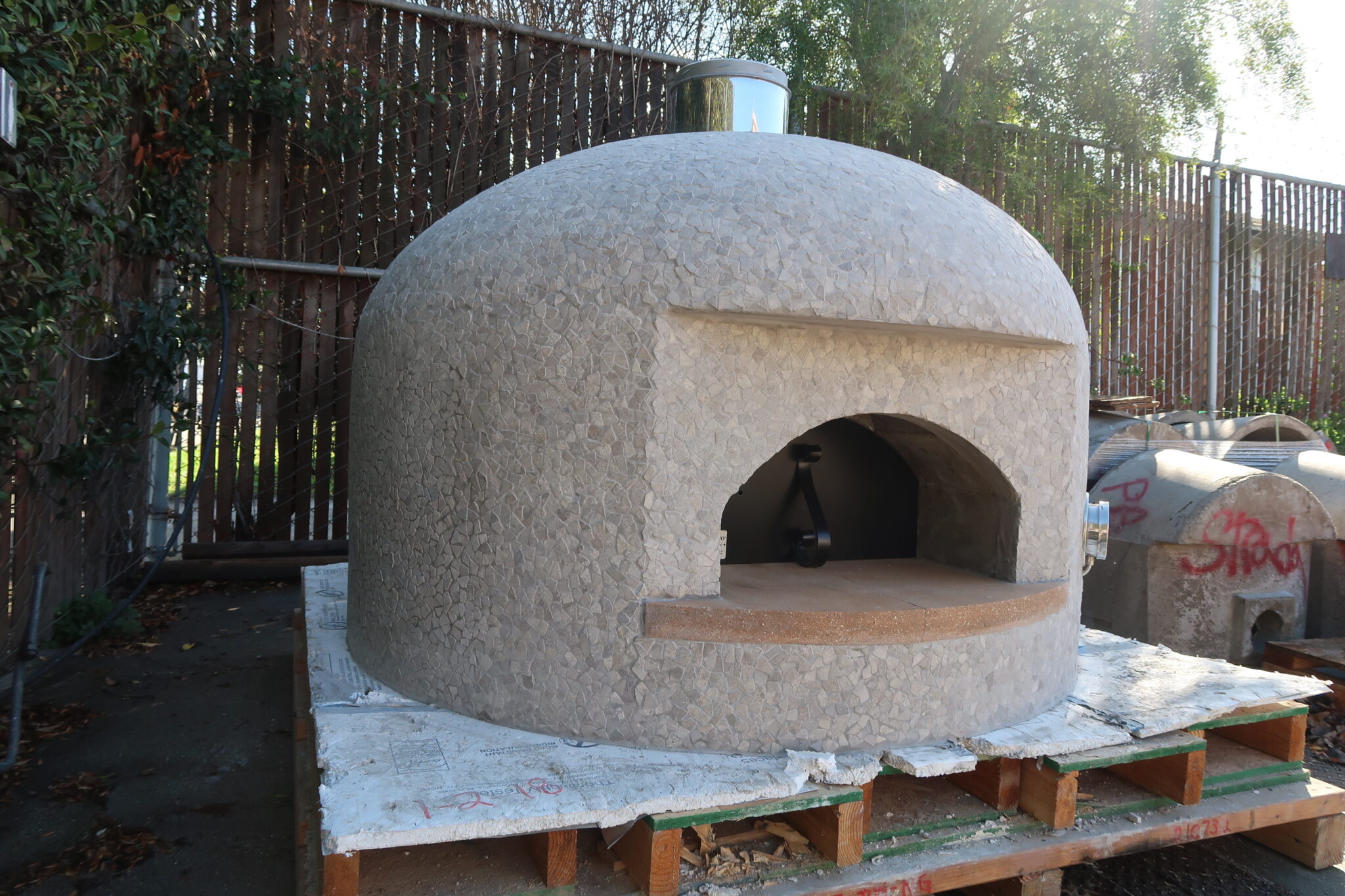 16 Custom Tile Design Ideas for Your Outdoor Pizza Oven Forno Bravo
