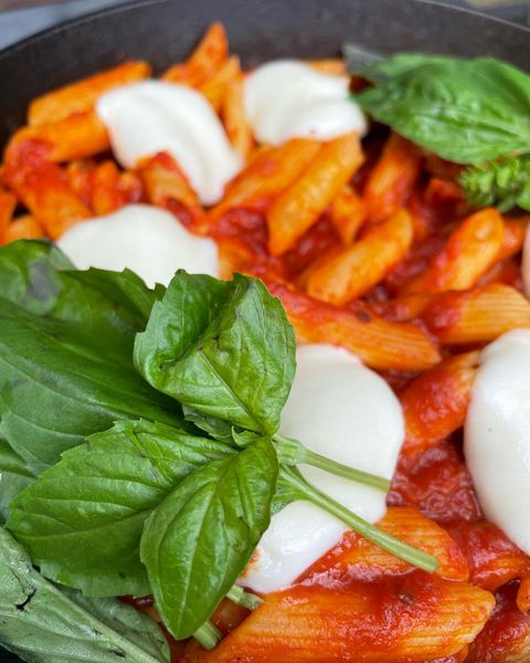 Pasta-Mozzerella-Basil